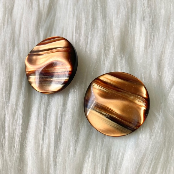 80s Vintage Tigers Eye Earrings Textured Wave Pattern Plastic Studs Boho